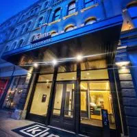 Kinn Guesthouse Downtown, hotel em Milwaukee