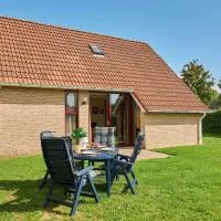 Holiday Home in Zeeland with Sauna, Hotel in heinkenszand
