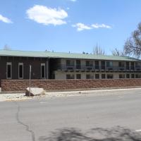 Bell & Main Alamosa Studio Suite-Walking distance to downtown, hotel poblíž San Luis Valley Regional Airport - ALS, Alamosa
