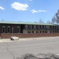 Bell & Main Alamosa Studio Suite-Walking distance to downtown, готель біля аеропорту San Luis Valley Regional Airport - ALS, у місті Аламоса