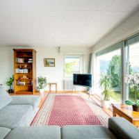 Rooms in Splendid Apartment with Parking-Stunning Lake View