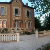 Cronat में, होटल Le manoir de la Source au bord de l'EuroVélo 6