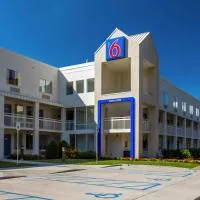Motel 6 Buffalo NY Airport Williamsville, hotel v mestu Williamsville