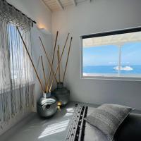Yalos mykonos 3 bedroom Luxury home in Mykonos Town with Sea & Sunset view, hotel in Tagou