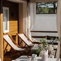 Nature House with a wooden porch - Pasika, house Luca، فندق في بوتشيتشا