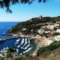 Appartamento al centro di Ustica, Hotel in Ustica