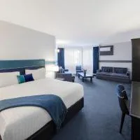 Ramada by Wyndham Diplomat Canberra, hotel din Canberra
