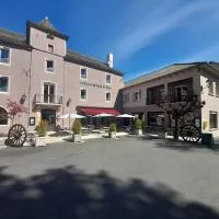 Relais du Bois du Four, hotel v destinaci Saint-Léons