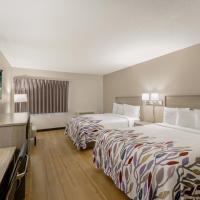 Red Roof Inn & Suites Newport - Middletown, RI, hotel poblíž Newport State (Rhode Island) - NPT, Middletown