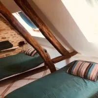 Dépendance du Ru d'ausson 4 personnes, hôtel à Châtel-Censoir