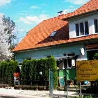 Penzion u Pilaře, hotel di Majdalena