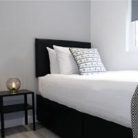 The Kop End Hotel by Serviced Living Liverpool, מלון ב-אברטון, ליברפול