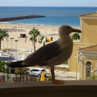 Apartamento T1 com Piscina e Vista mar - PRAIA DA ROCHA Portim&atilde;o, hotel em Portim&atilde;o