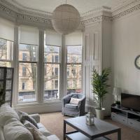 Captivating Apartment in Glasgow Westend UK, hotel in West End, Glasgow