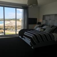 Family BeachSide luxury, hotel in Coogee