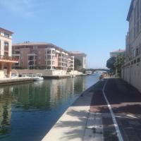 Sur le quai de port fréjus, hotel in Frejus Port, Fréjus