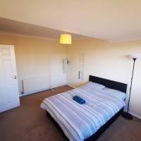 3 Bedrooms House in Chelmsford, hotel in Chelmsford