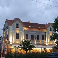 Conacul Sfântul Sava Brancovici – hotel w mieście Ineu