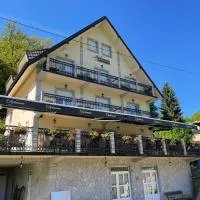 Lužnjanin restoran i sobe, hotel v destinácii Jošanička Banja
