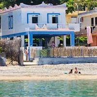 Villa GLORIA intero alloggio sulla spiaggia 8 posti letto 15 minuti da Palermo e 30 da Cefalu
