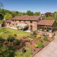 Old Stables - Beautifully converted former stable on historic estate with spa complex