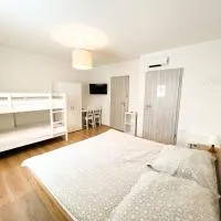 HOP HOUSE Garni Hotel, hotel di Postojna