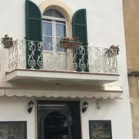 B&B La Loggia e L’Orologio, hotel a Castiglione del Lago