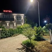 Hotel Real, hotell sihtkohas Ishull-Lezhë