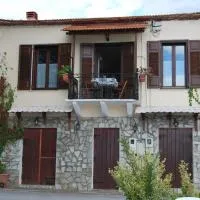 Paris & Eleni, hotel a Afissos