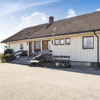 Amazing home in Orre with WiFi and 5 Bedrooms, hotell på Bryne