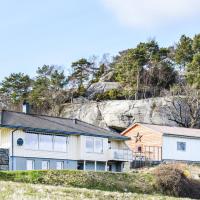 Nice home in Sveio with 4 Bedrooms