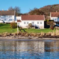 Stunning Home In Lindesnes With 3 Bedrooms And Wifi