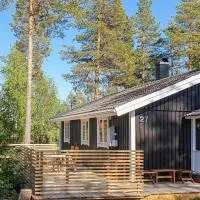3 Bedroom Stunning Home In Särna, hotel di Ringbo
