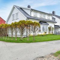 Awesome home in Vanse with 3 Bedrooms, hotell i Farsund