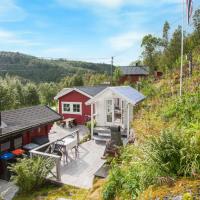 Nice home in Bjerkvik with 3 Bedrooms, Sauna and WiFi, hotel in Bjerkvik