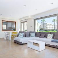 YourHouse Juan, modern holiday house at the beach in Mallorca North、カン・ピカフォルトのホテル