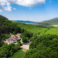 Rókabérc Vadászház Hotel, hotell i Erdőbénye