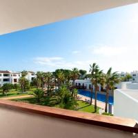 Apartamento en complejo con piscina