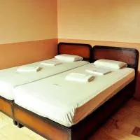 GV Hotel - Camiguin, hotelli Mambajaossa