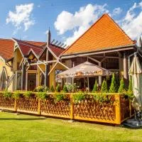 Penzión Tücsök, hotel en Šamorín