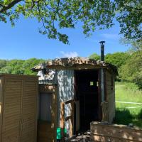 Glamping in traditional huts