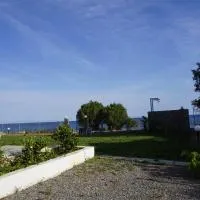 Nicholas Waves Beach Studios, ξενοδοχείο στη Λάρδο