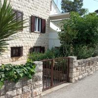 Apartment M&J Supetar, Hotel in Supetar