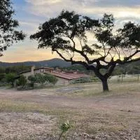 Apartamentos Rurales En Plena Sierra, хотел в La Calera