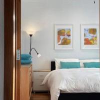 Cozy and stylish 3 bedroom home in Mentone, отель рядом с аэропортом Moorabbin Airport - MBW в городе Mentone