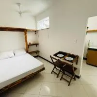 Kitnet encantadora, equipada, conforto no centro, hotel a Caratinga