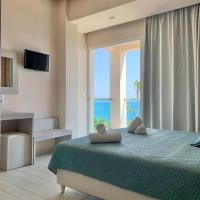 Saradari Beach Hotel - Adults Only, hotel in: Anissaras, Chersonissos