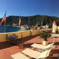 Palazzo Vescovile Hotel, hotell sihtkohas Noli