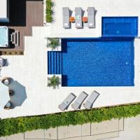 Villa Pino with Pool, Sauna & Jacuzzi, hotel in Petrcane