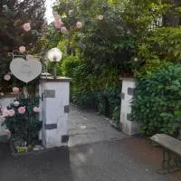 Garni Elisabetta, hotel v destinaci Gordola